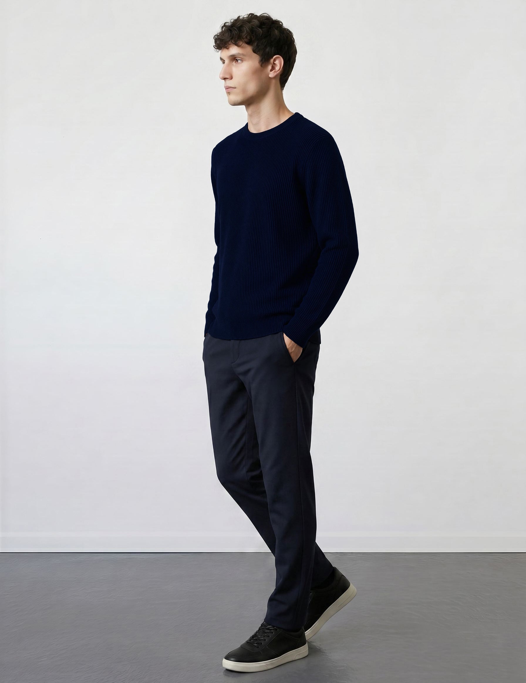 THE SOFT EASE - REGULAR SWEATER - NAVY BLUE
