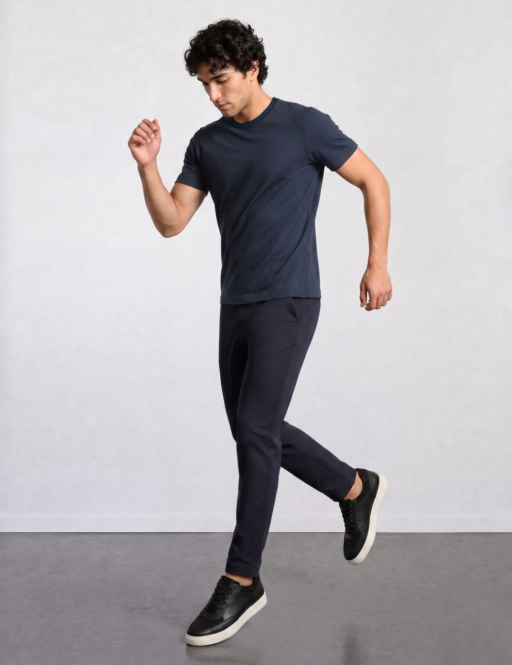 THE EVERYDAY - SEAMLESS HALF TEE - NAVY BLUE