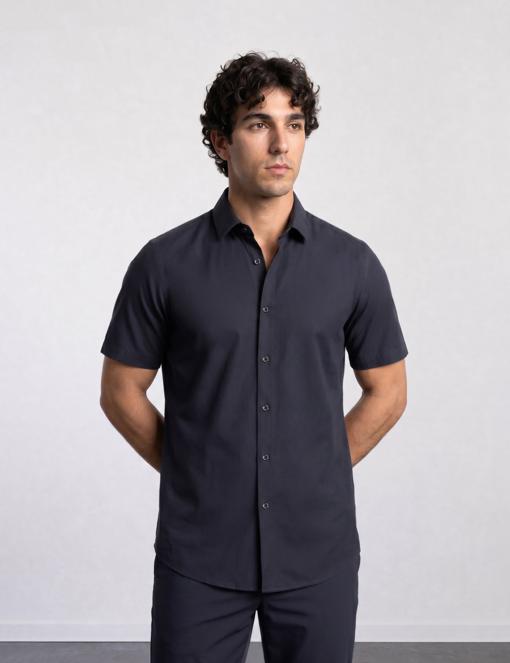 THE HYPERFLEX - SLIM HALF SHIRT - BLACK