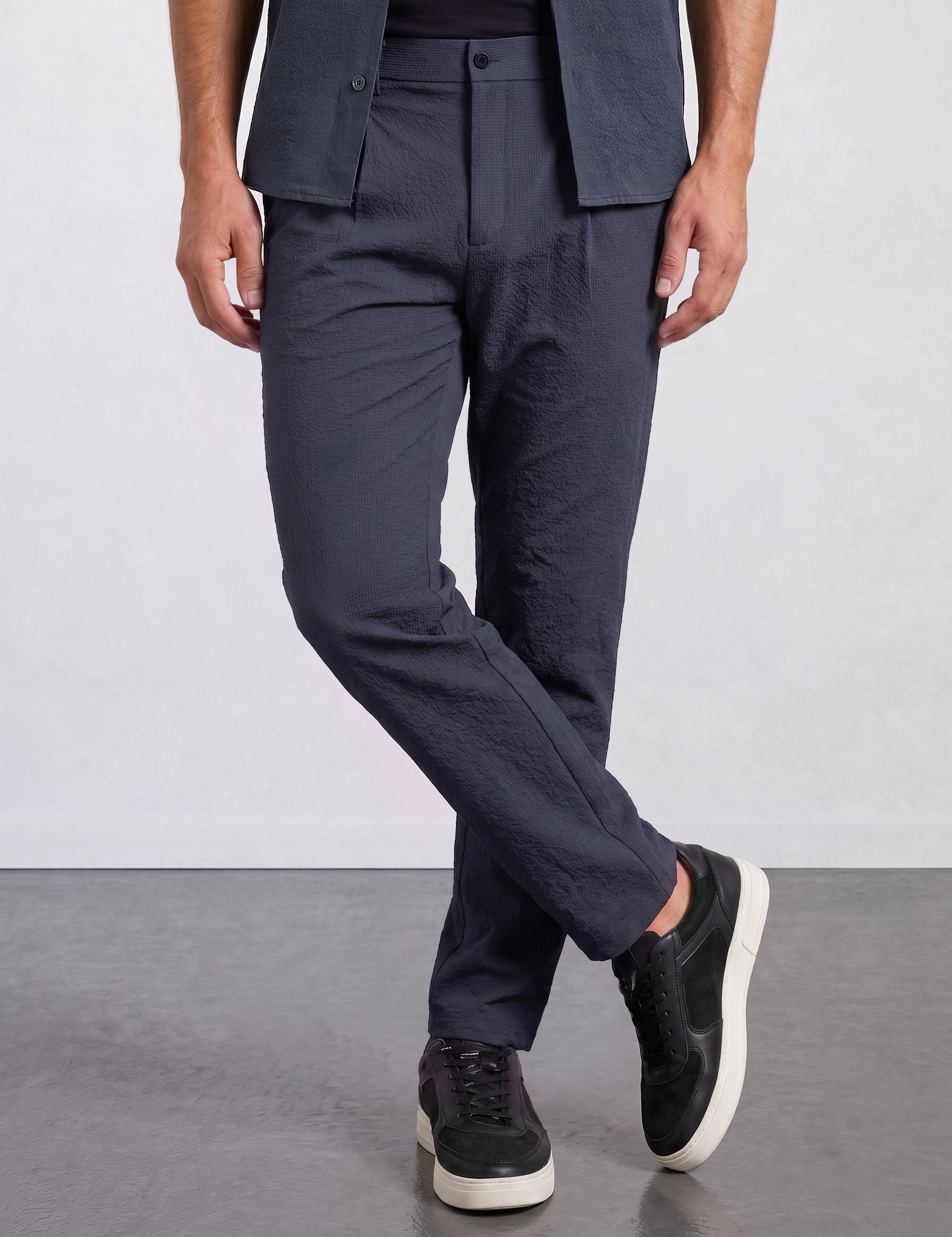 THE CITY PLEAT - RELAXED PANTS - NAVY BLUE