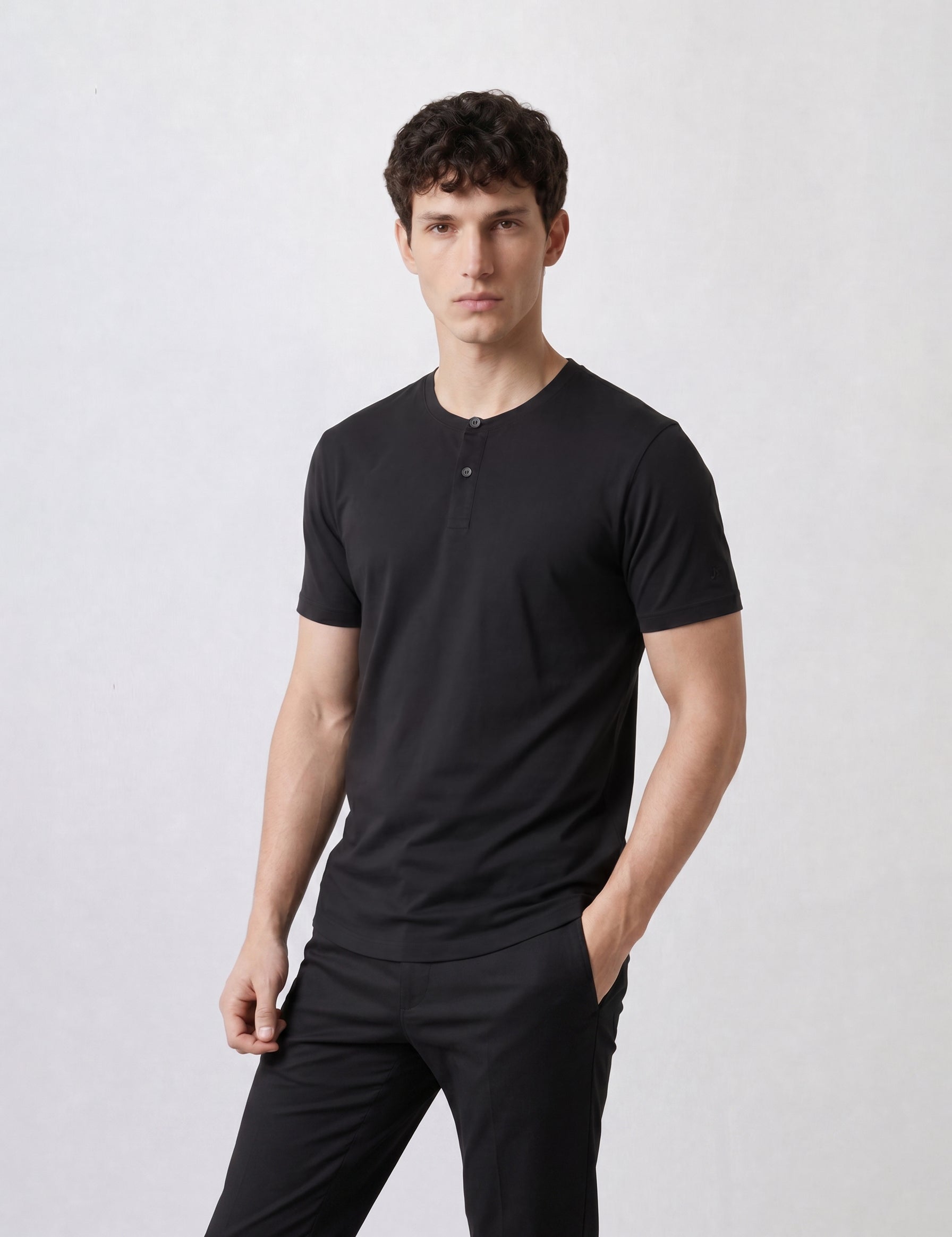 THE FLEX - HENLEY COLLAR HALF TEE - BLACK