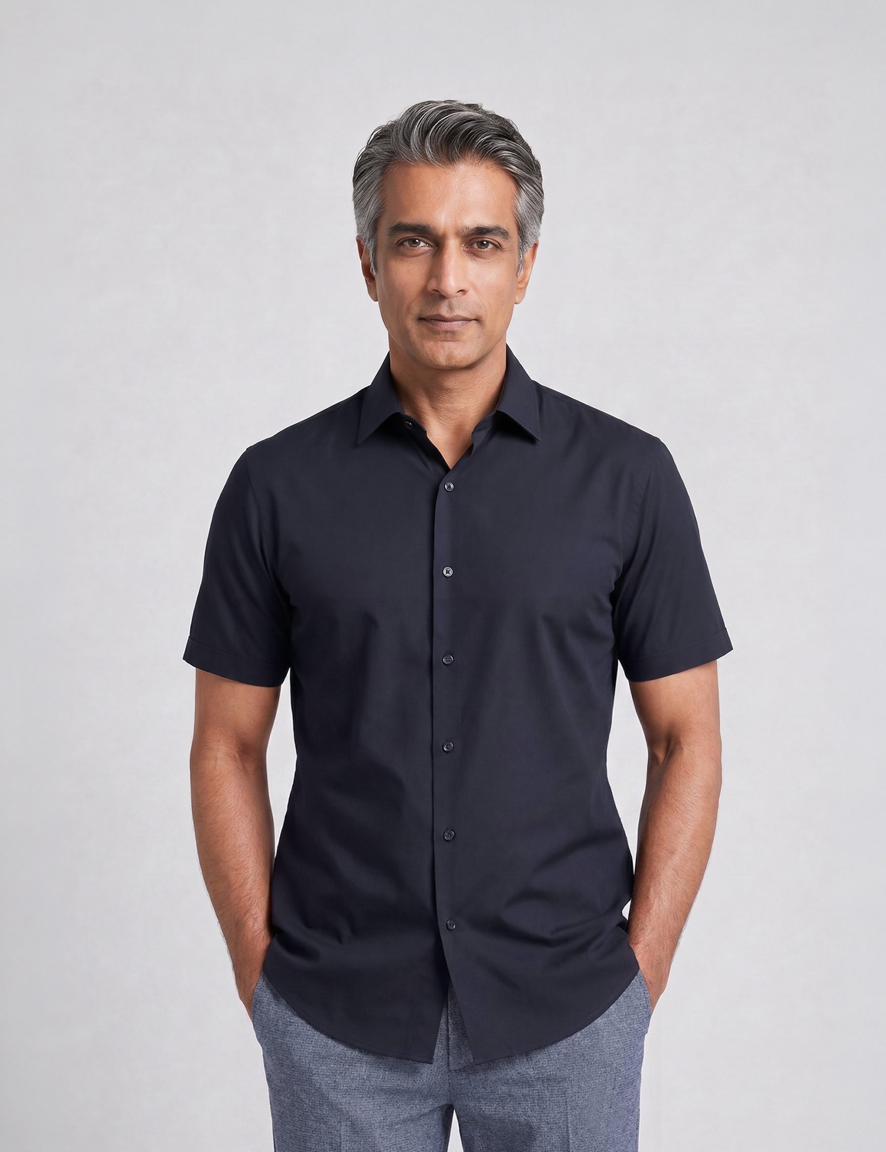THE EVERYDAY - SLIM HALF SHIRT - BLACK