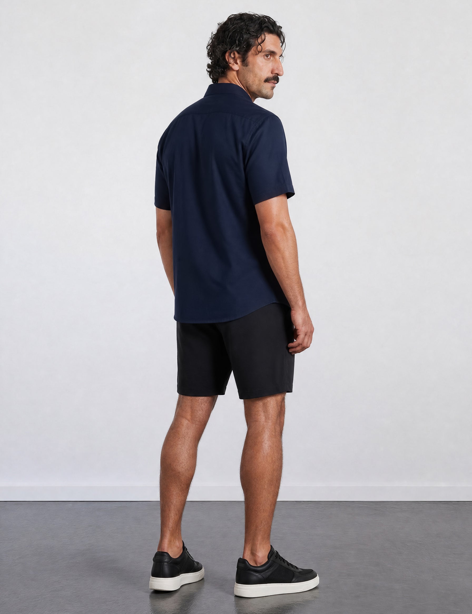 THE HYPERFLEX EASY - TAILORED SHORTS - BLACK